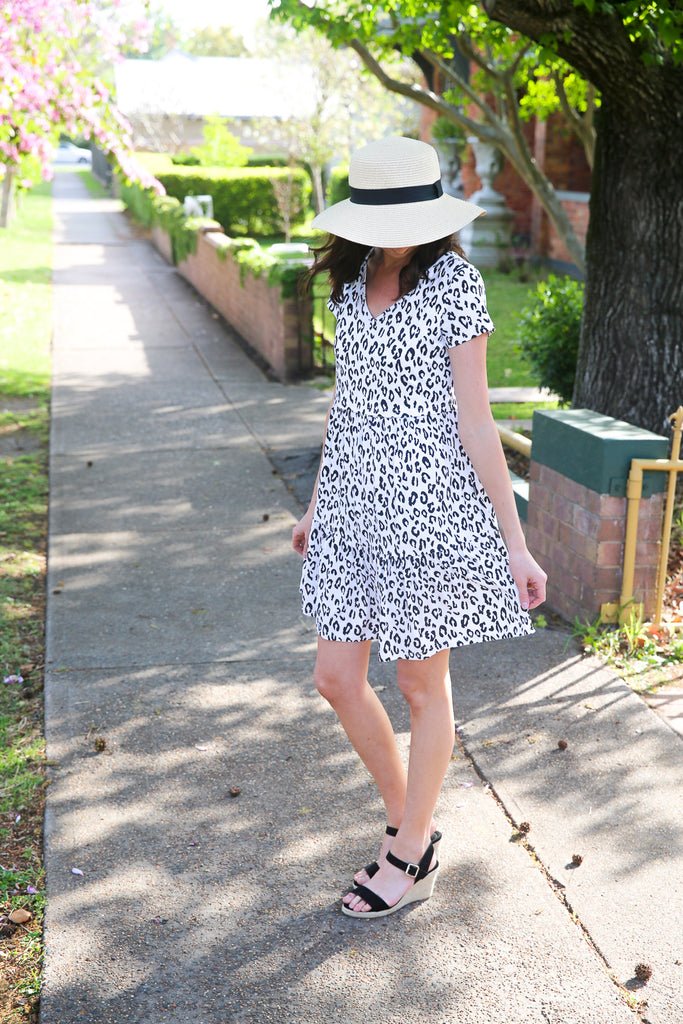 Leopard breastfeeding dress with lift up panel