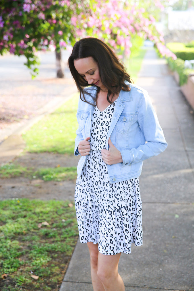 Stylish leopard dress for breastfeeding mums