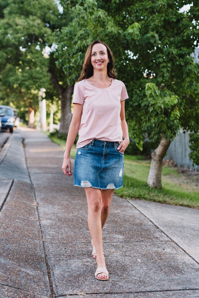 Blush pink breastfeeding friendly t-shirt with invisible zips designed for nursing mums.